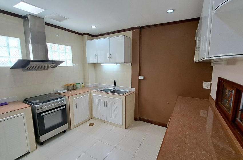 Townhouse in Sukhumvit 